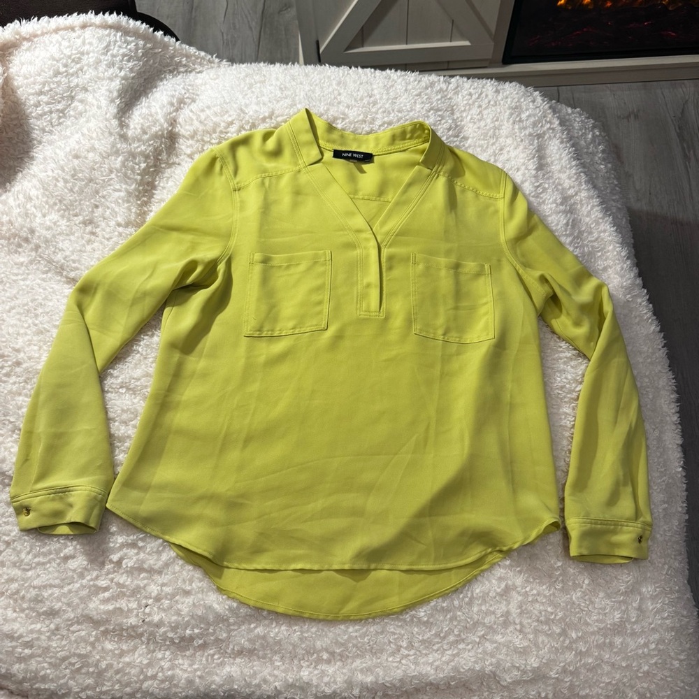 Nine West Two-Pocket Front Blouse
 Women Long Sleeve